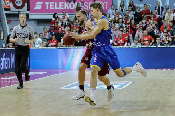 示成都站赛 示成都站赛